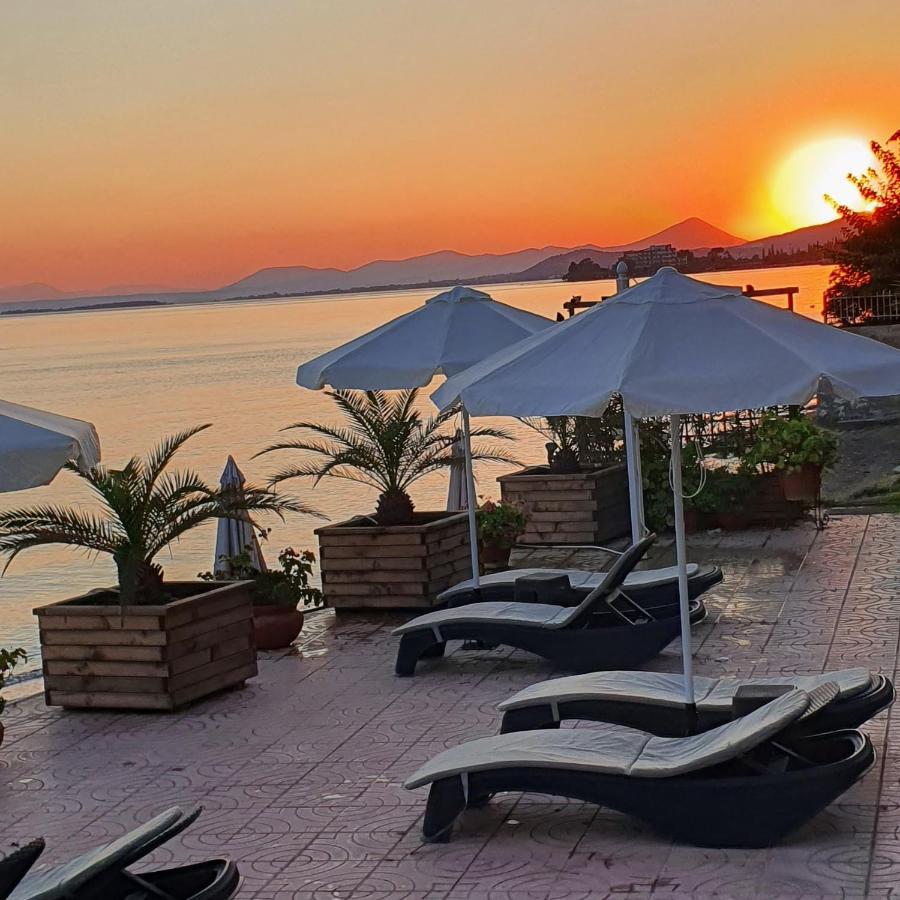 Artemis Hotel 2*